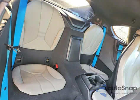 2015 BMW I8 z USA, uszkodzony, nr VIN WBY2Z2C54FV391570